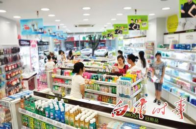 新時(shí)代 新白云 新產(chǎn)業(yè) 化妝品產(chǎn)業(yè)與日用百貨齊頭并進(jìn)，踏上發(fā)展新征程